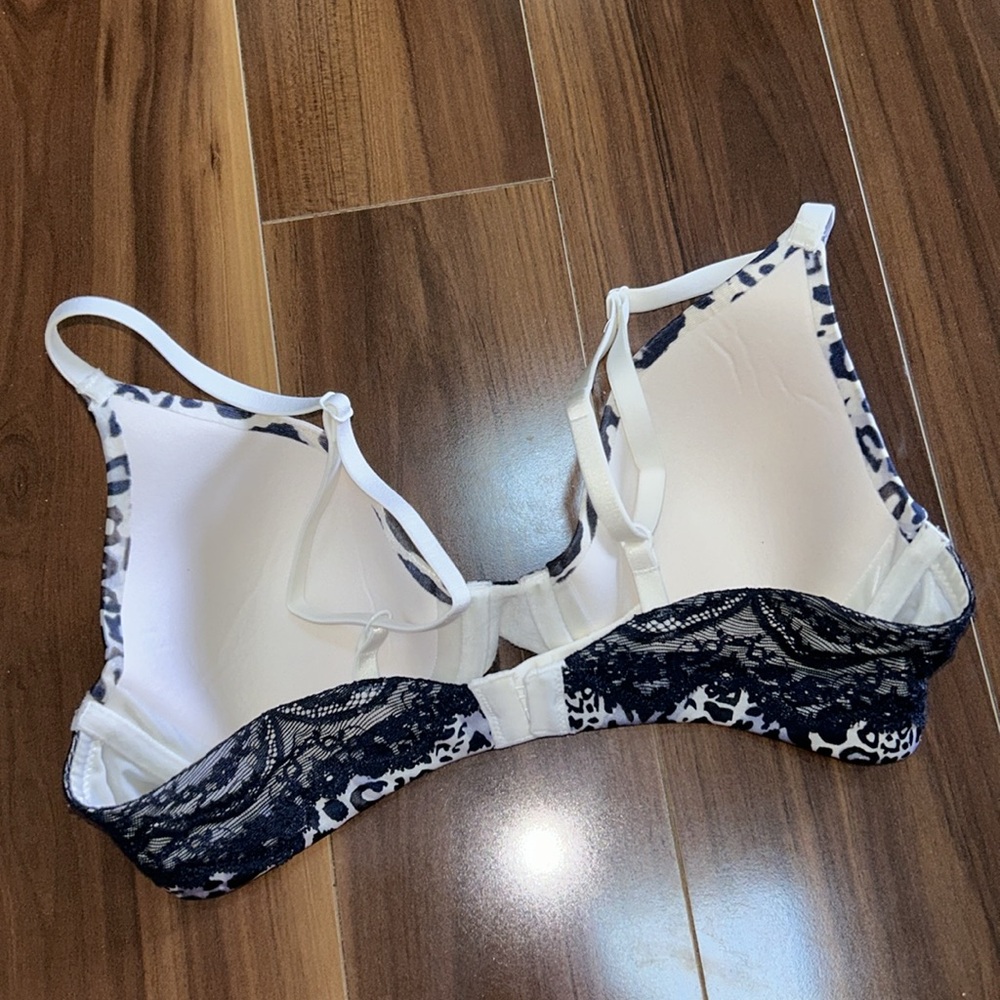 Medium Maidenform 07124 Bra Lightly Lined - image 2